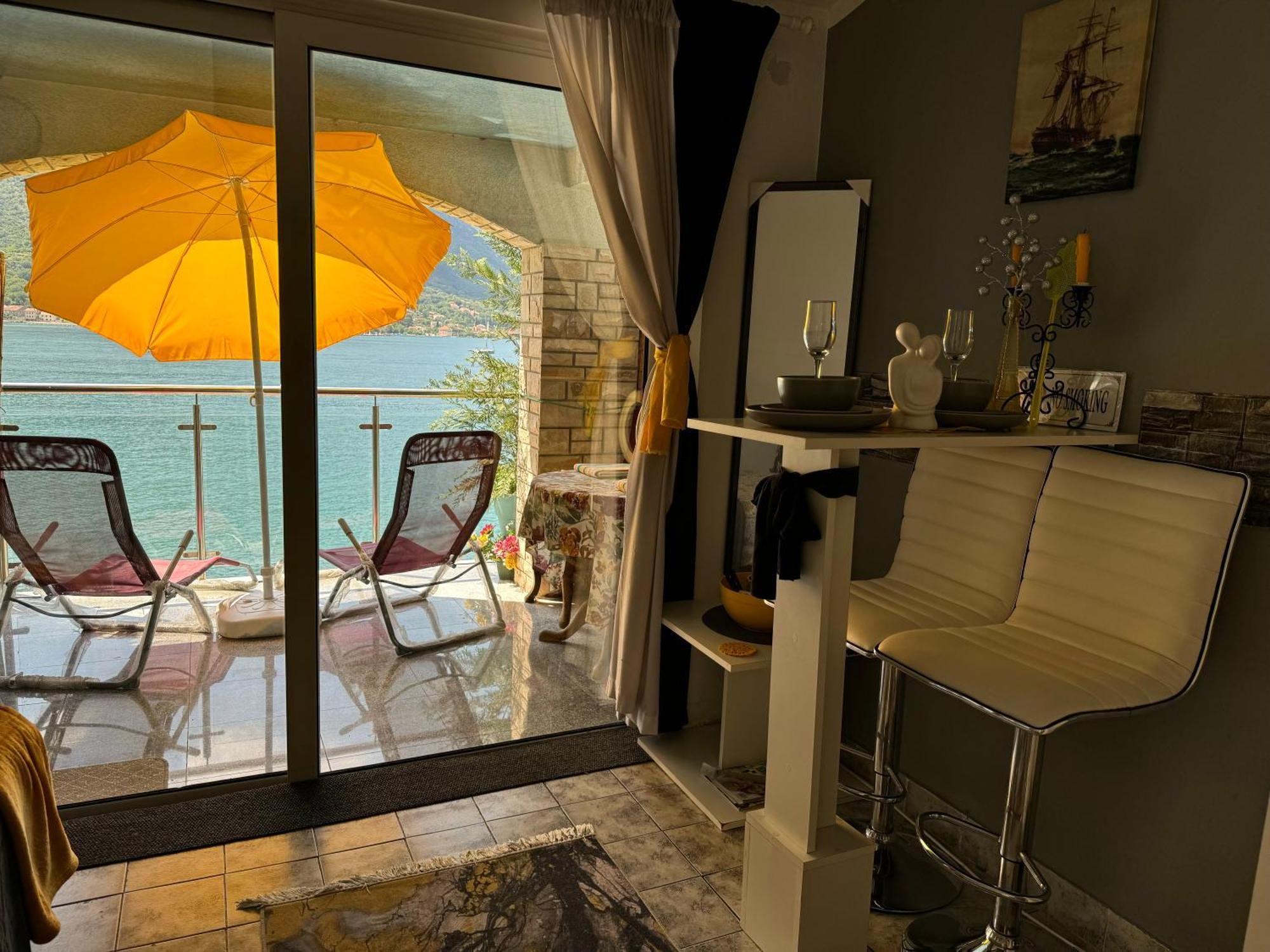 Aparthotel Maxim Cattaro Esterno foto