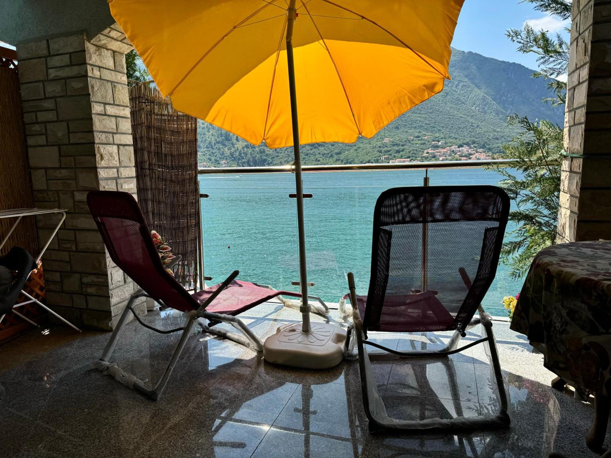 Aparthotel Maxim Cattaro Esterno foto